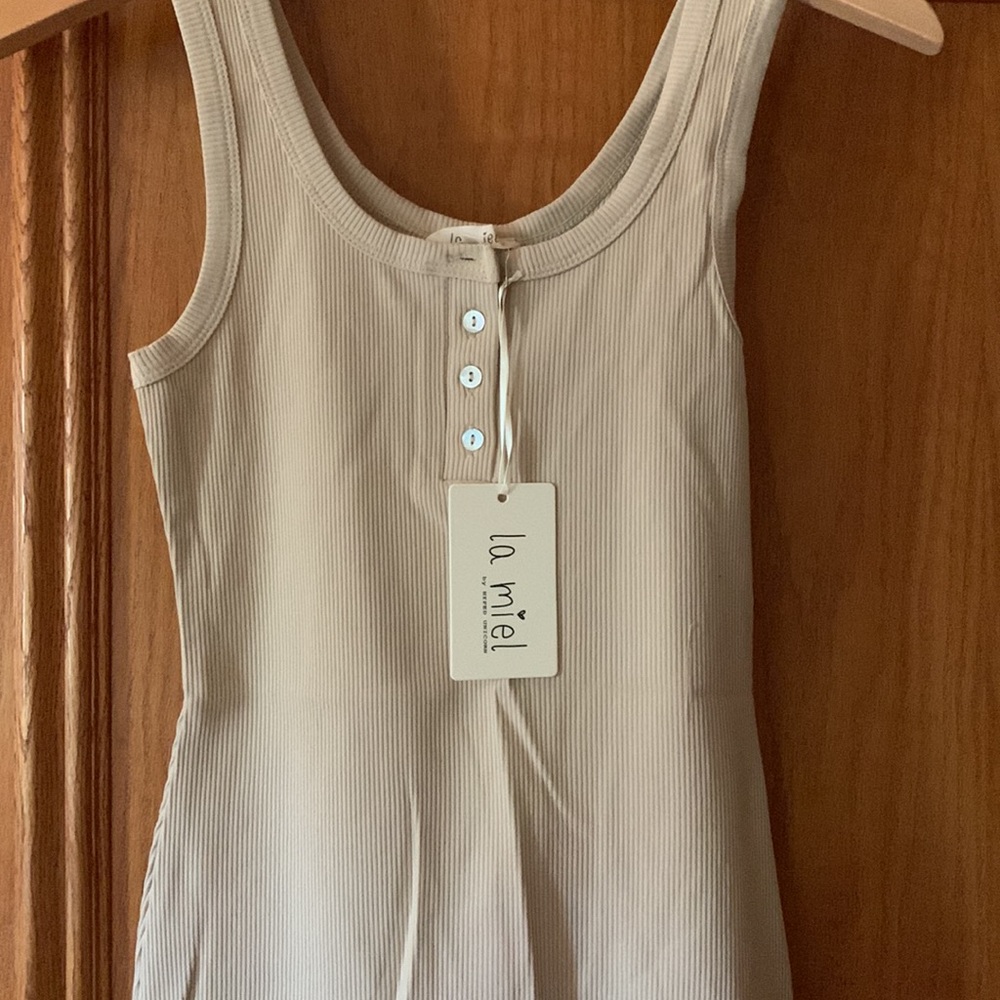 NWT Ribbed Tank